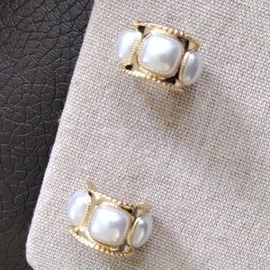 18 kt Gold over Titanium earrings with pearls